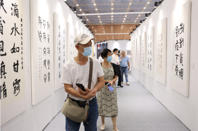 247件扶貧藝術作品獲認購 千萬元善款點亮文化扶貧路